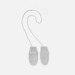 Baby girl knitted mittens