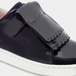 Girl tennis shoes with removable tongue